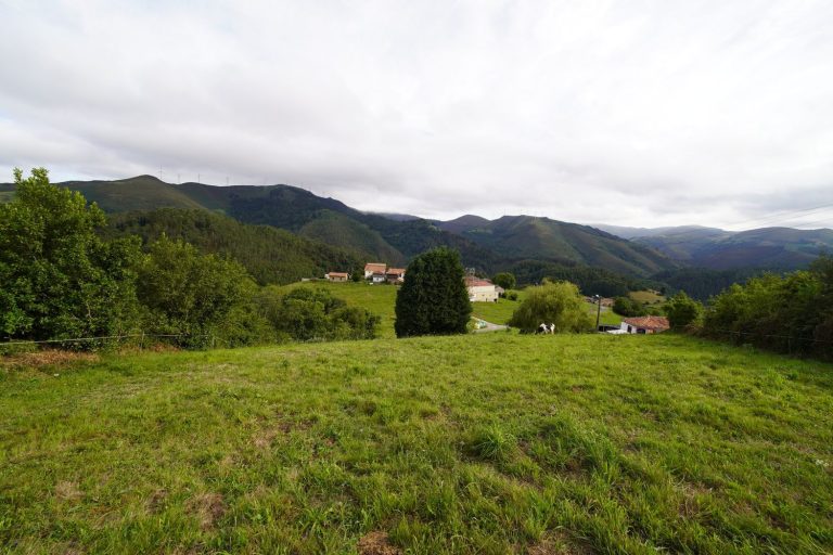 Terreno en Luarca – Valdés en Área de Luarca – Valdés